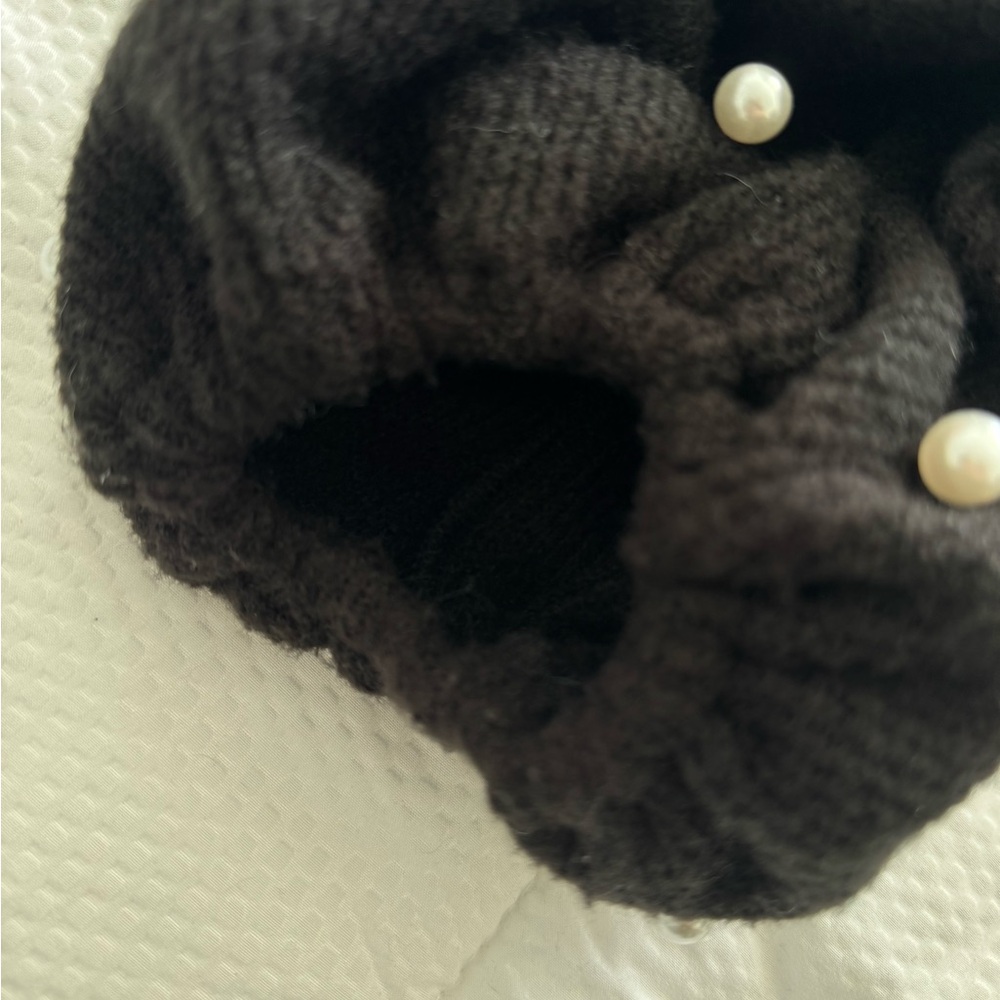 Fashion Nova Black Tie Sweater with Pearl Details - Picture 5 of 6